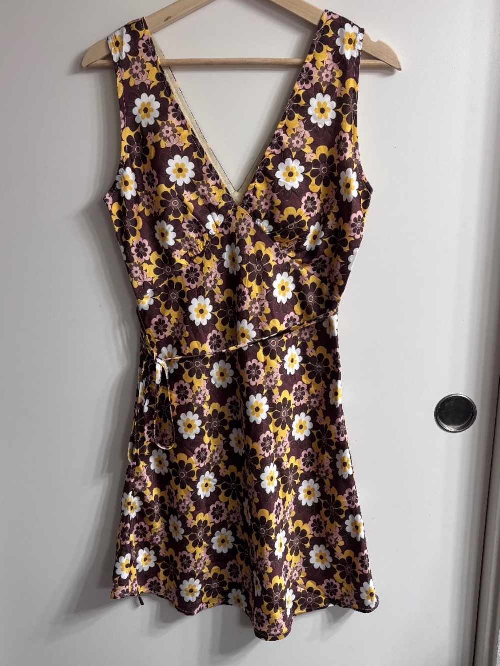 NWT Peppermayo Audrey Vintage Mini Slip Dress Groovy 70s Floral Size 4